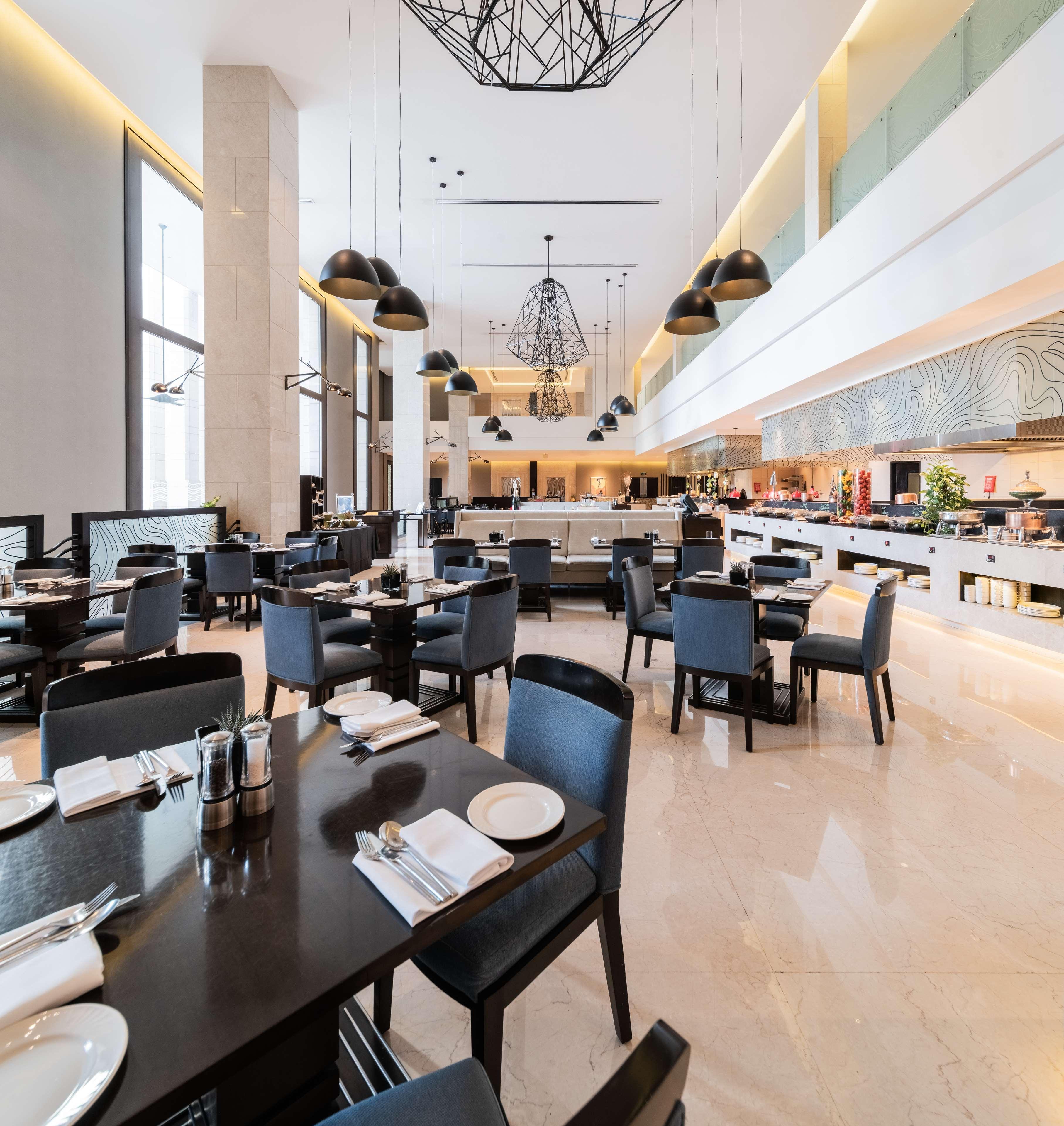 Radisson Collection Muscat, Hormuz Grand Hotel Exterior foto The restaurant