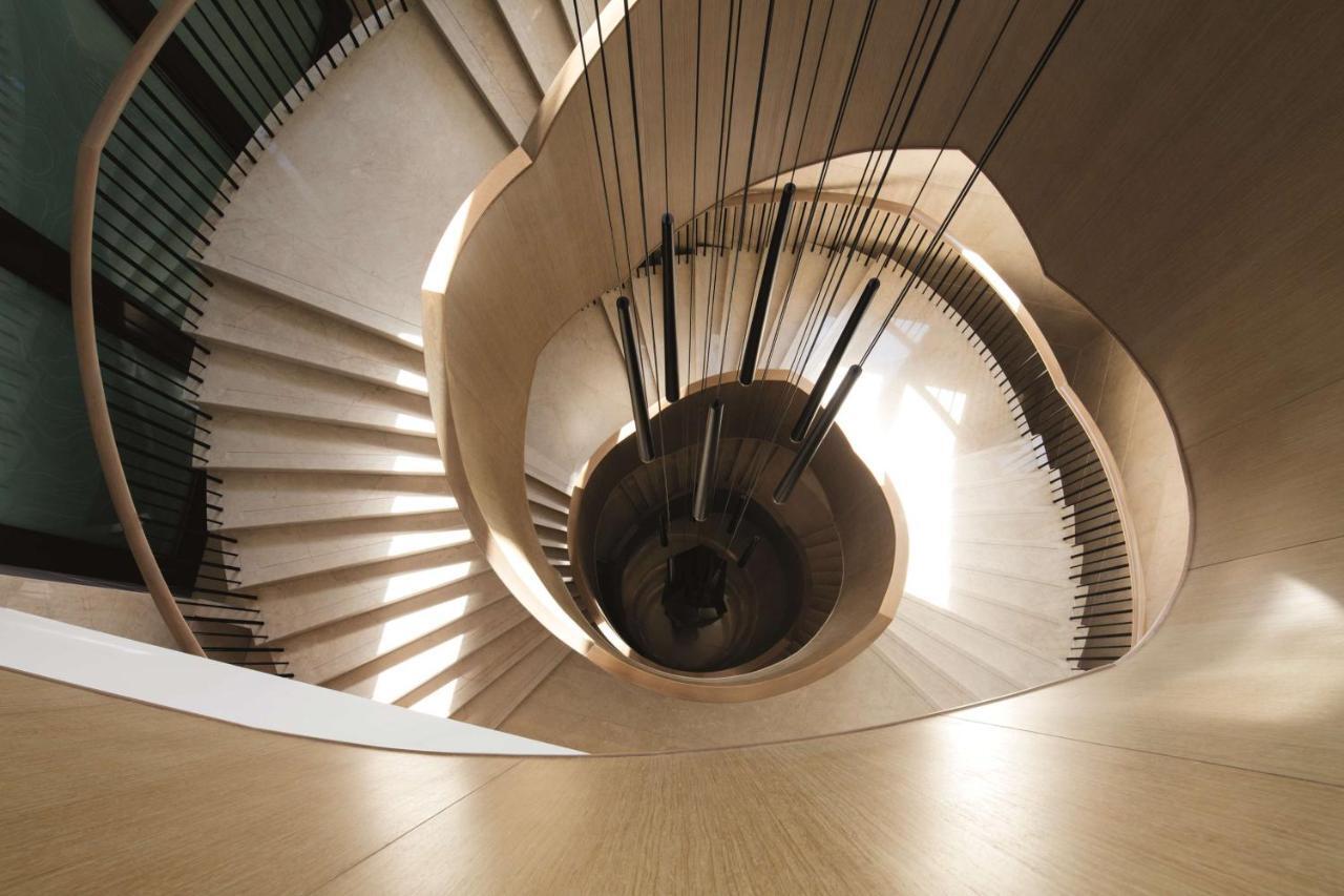 Radisson Collection Muscat, Hormuz Grand Hotel Exterior foto Spiral staircase